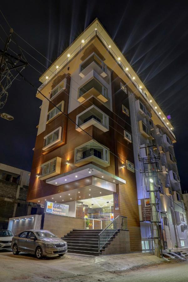 Myspace Tattwa Grand Yelahanka Luaran gambar