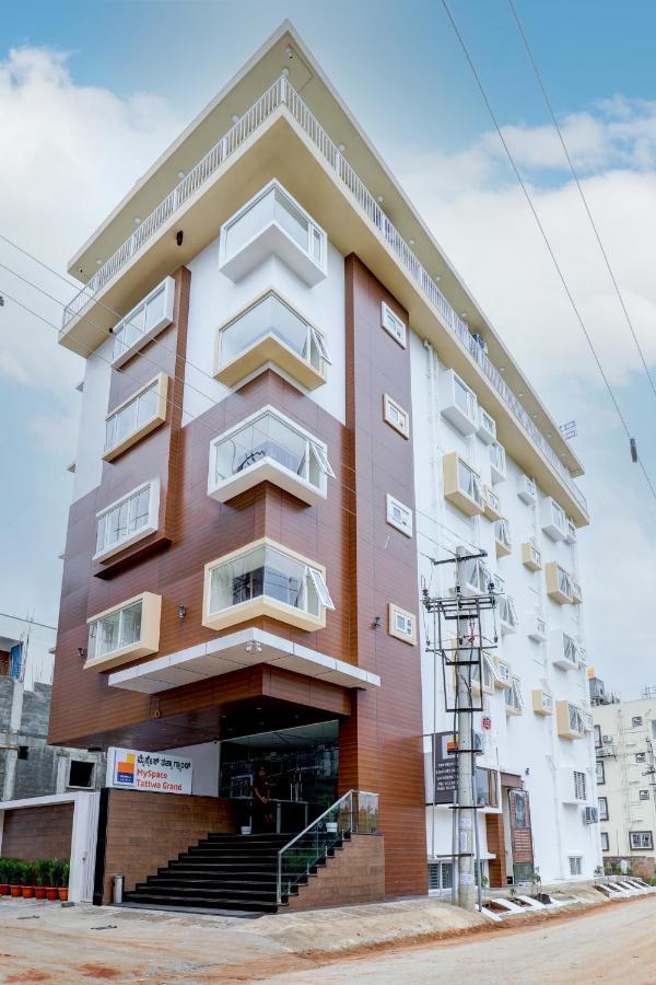 Myspace Tattwa Grand Yelahanka Luaran gambar